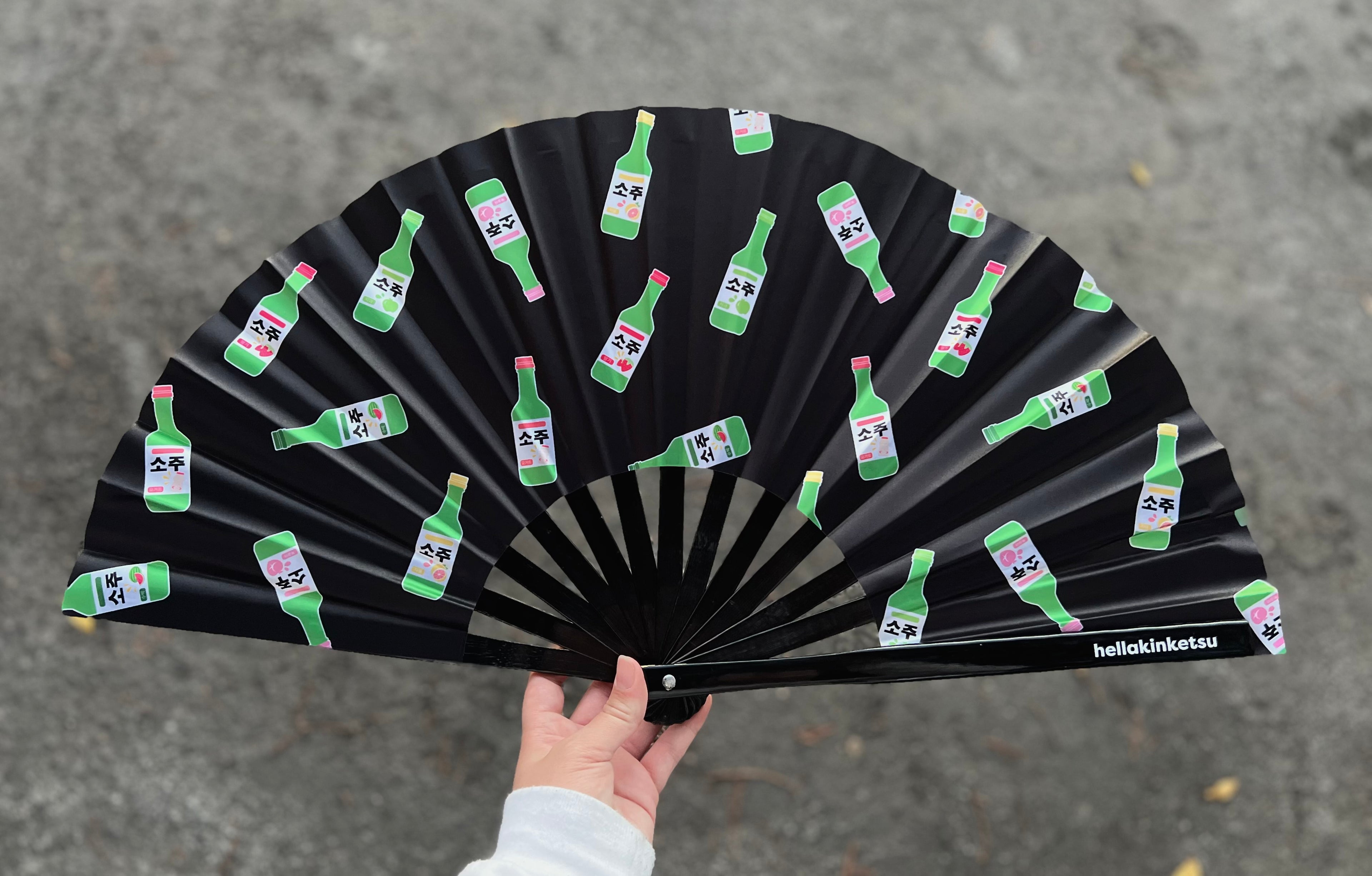 Image of a Rave Fan with a pattern of soju